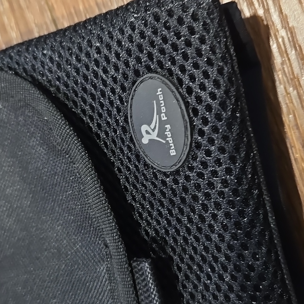BUDDY POUCH BLACK MESH MAGNETIC WAIST BAG.  #6579